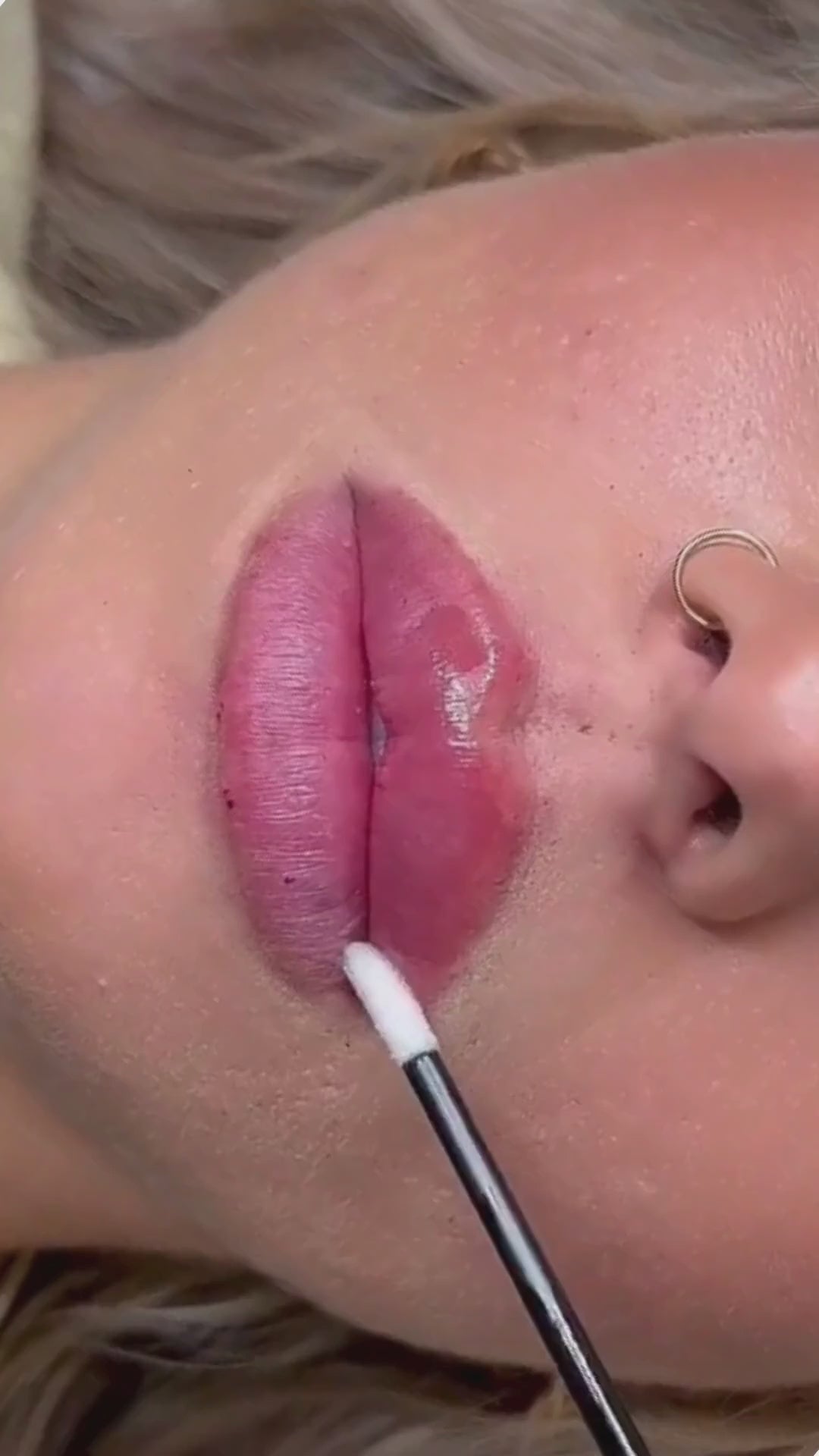 Translation missing: ro.accessibility.load_video